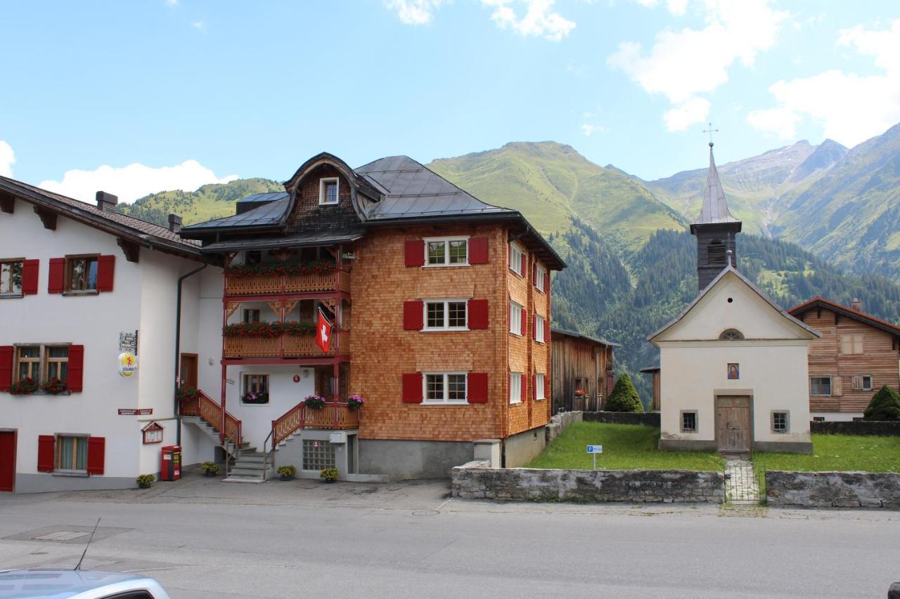 Hotel Péz Regina Lumbrein Buitenkant foto